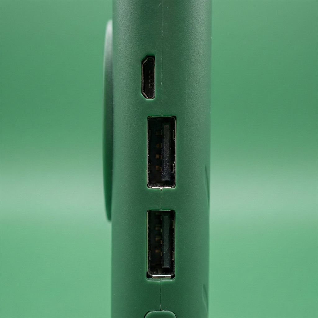 Pila portatil.Modelo:PB-016A