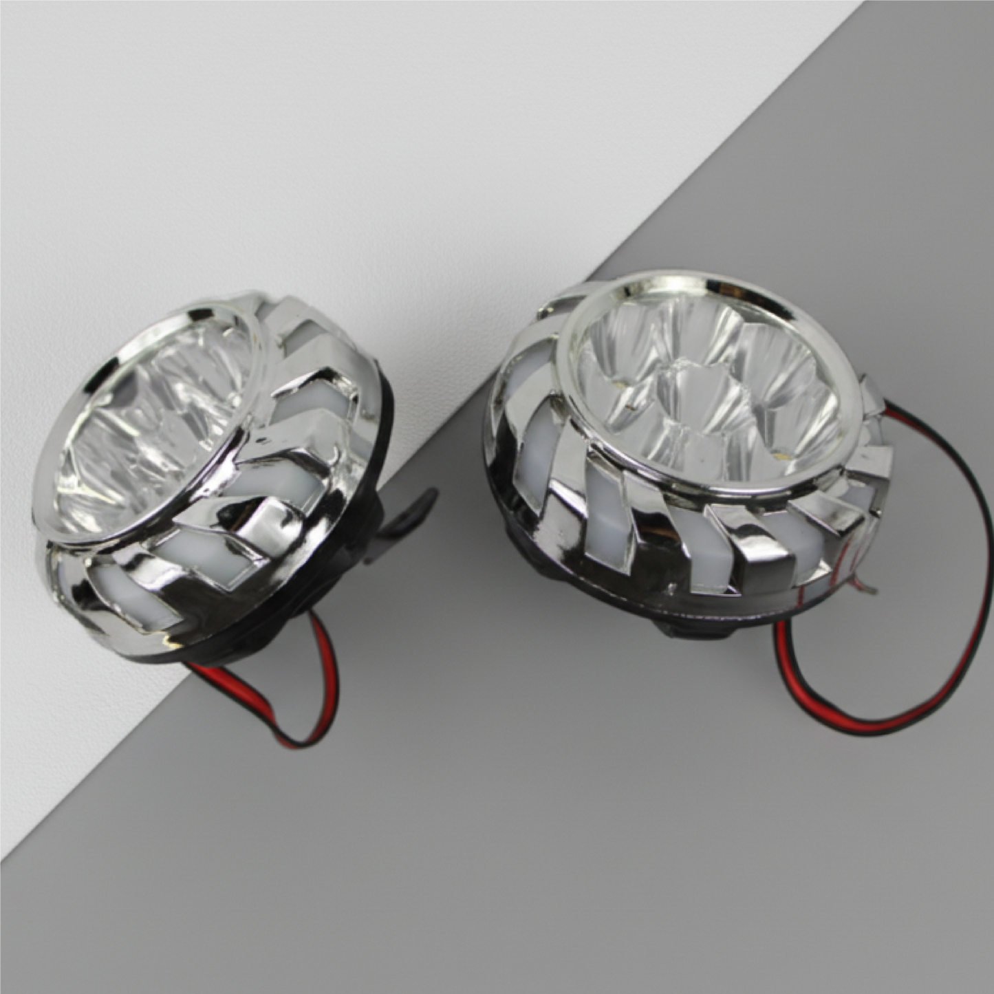 Luz LED para motocicleta. Modelo: MOTO-L01