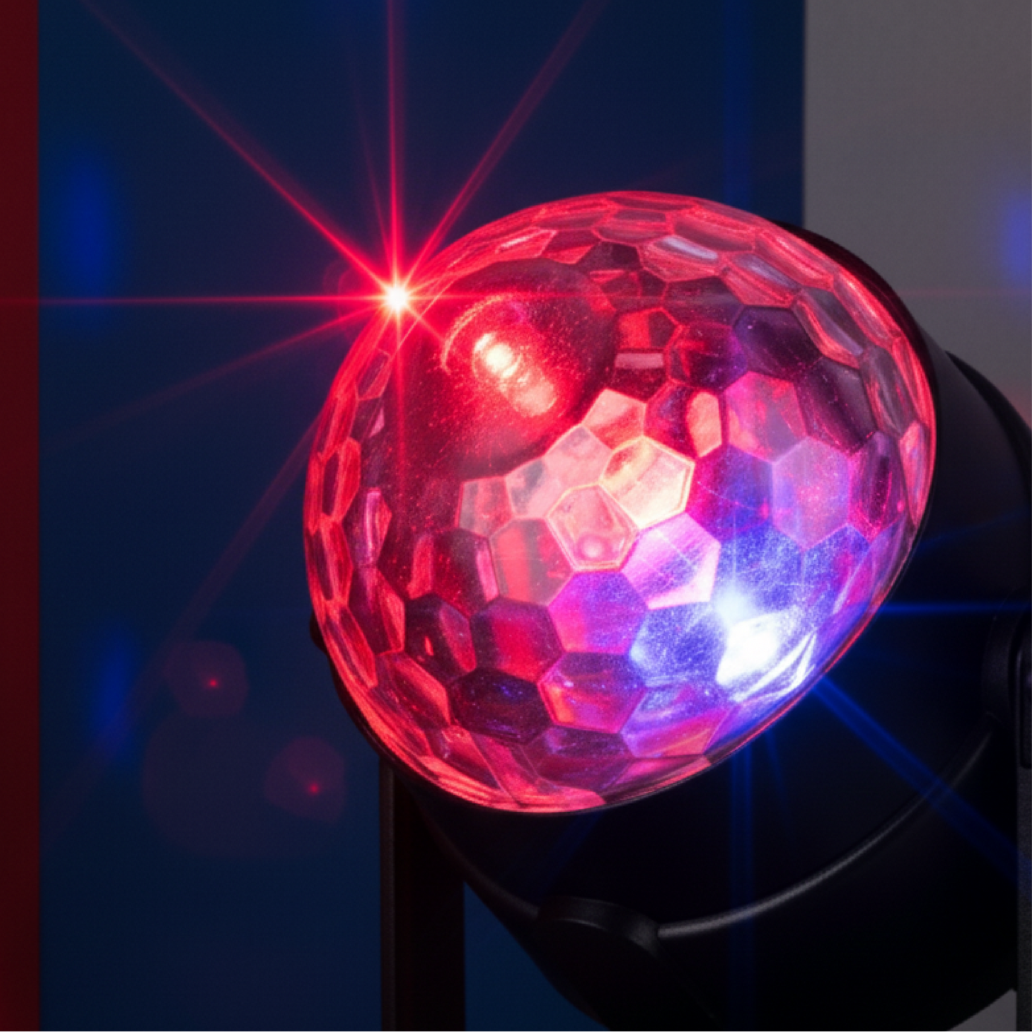 Luz de techo rotativa de colores. Modelo INT072